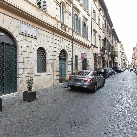 Giulia Apartment-rental In